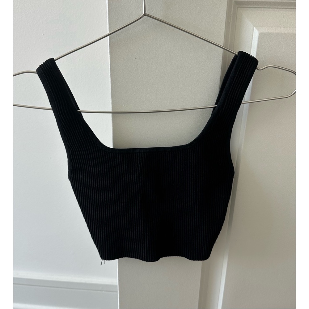 ARITZIA BABATON SCULPT KNIT SQUARENECK CROPPED TANK - Picture 3 of 4